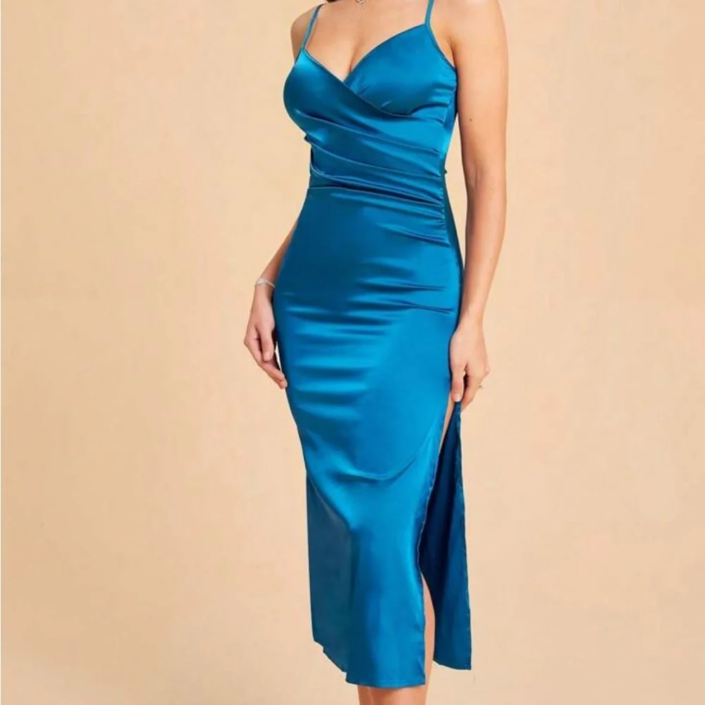 Dress size M NWT - Picture 2 of 3